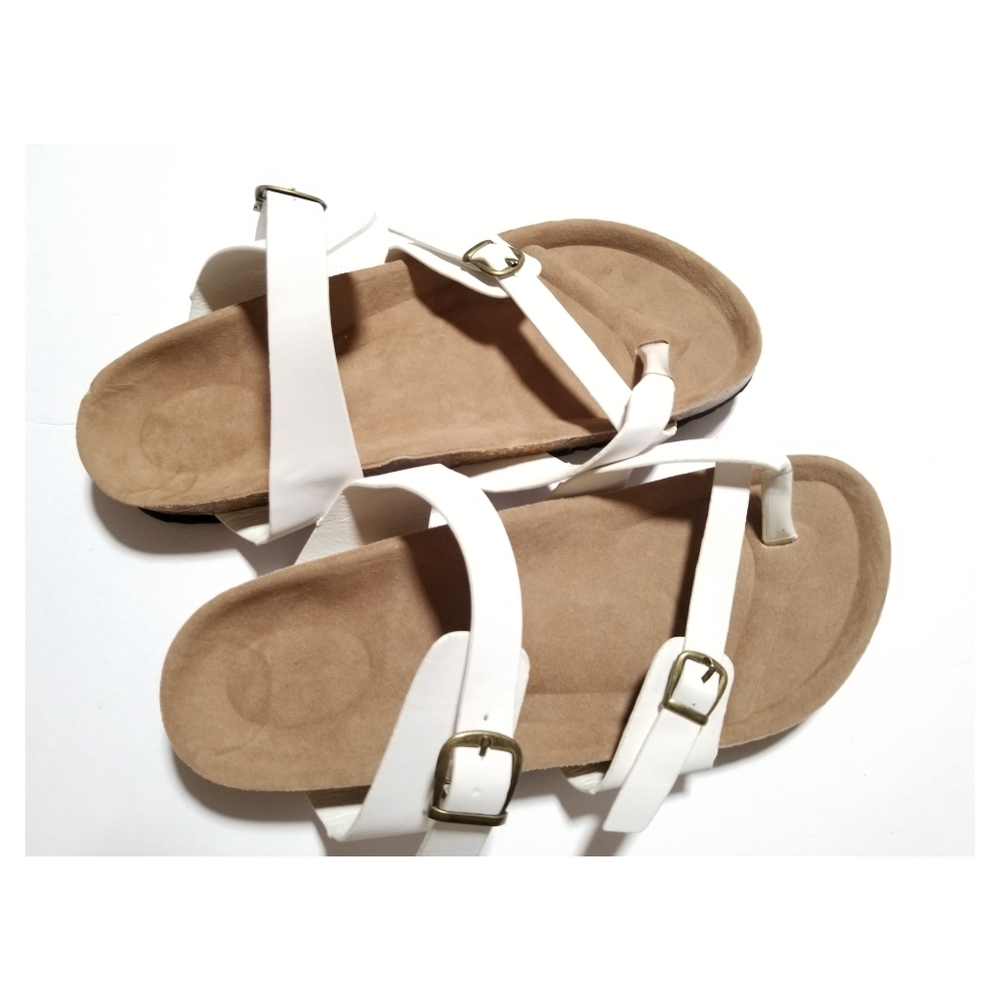 - White Sandals w/Toe Loop. Size 40